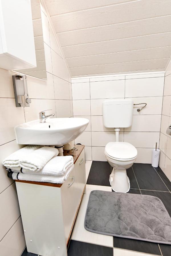 Rooms Toni Seliste Dreznicko Luaran gambar
